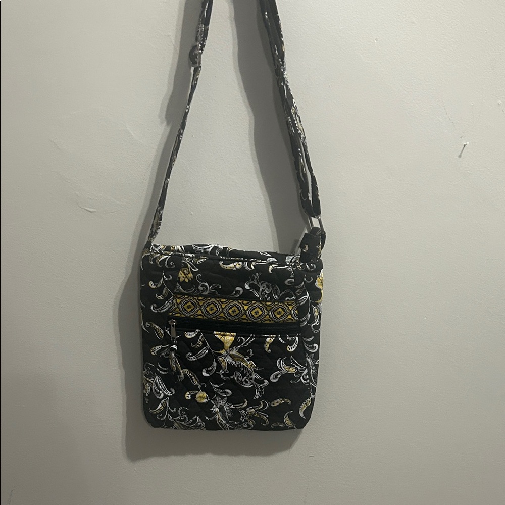 Elegant Black and Gold Crossbody Bag
